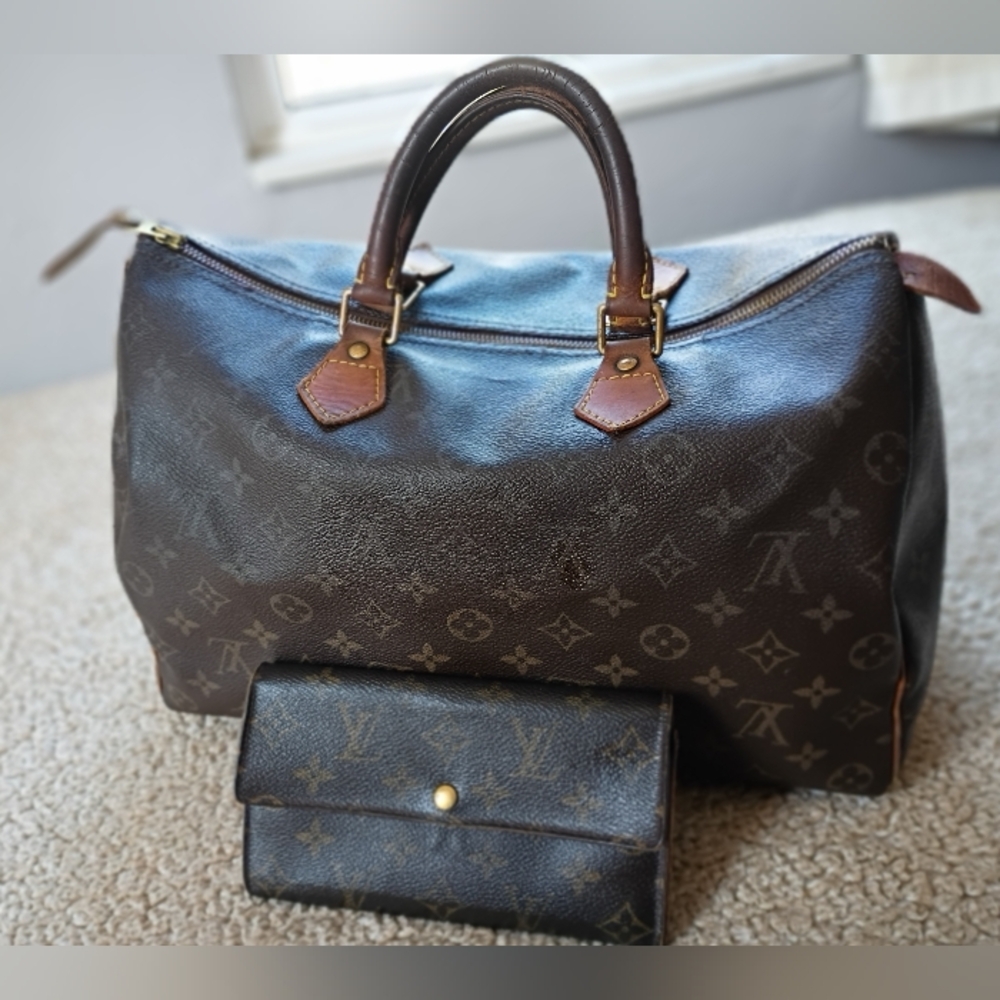Louis Vuitton Speedy 40 (2001) and Vintage Louis Vuitton Wallet (No Date Code)